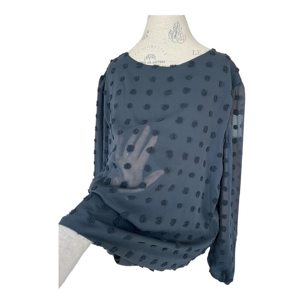 Qearal long sleeve business casual blouse, tufted polka dot pattern - size 2X - Picture 4 of 8